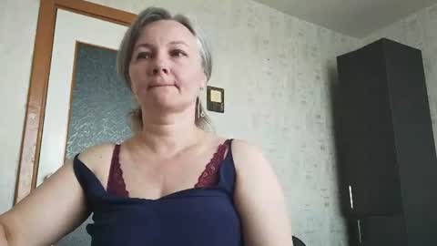 Snapshot of edithmanning chatting on June 21, 2026, 6:05 am edithmanning online show from June 21, 2026, 6:05 am