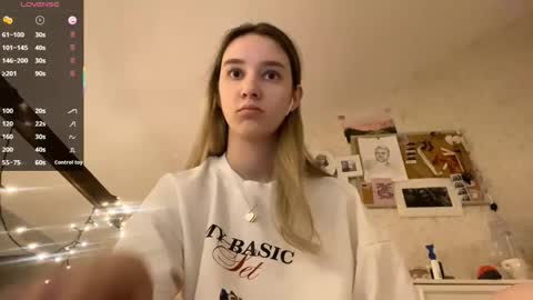 Dana online show from October 3, 2025, 5:21 pm