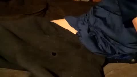 edmore1215 online show from February 17, 2025, 4:42 am