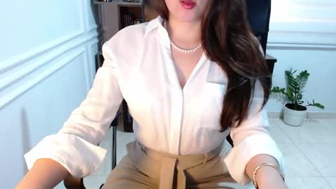 eduard_amun online show from May 6, 2026, 8:25 pm