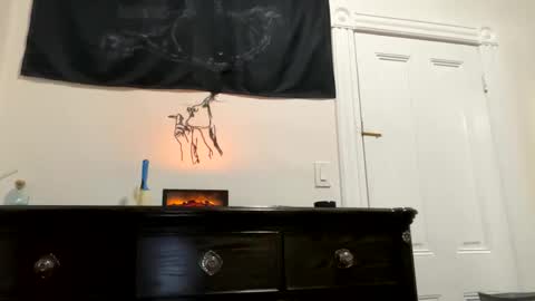 edvmendez1766 online show from October 21, 2025, 1:28 am