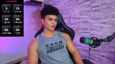 EDWARD CLARCK online show from September 30, 2025, 11:43 pm