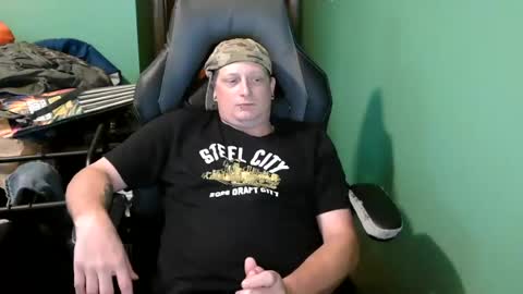 Snapshot of edwardaims_2please chatting on July 6, 2026, 2:36 pm edwardaims_2please online show from July 6, 2026, 2:36 pm