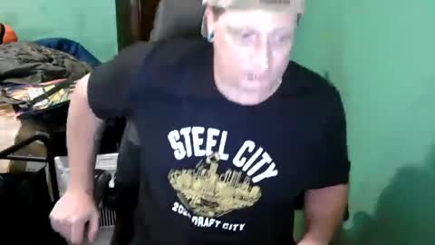 Snapshot of edwardaims_2please chatting on July 6, 2026, 3:03 pm edwardaims_2please online show from July 6, 2026, 3:03 pm