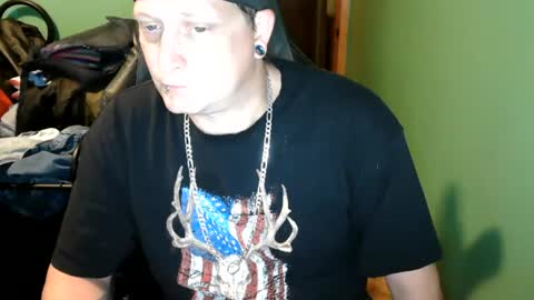 Snapshot of edwardaims_2please chatting on July 26, 2026, 9:00 pm edwardaims_2please online show from July 26, 2026, 9:00 pm