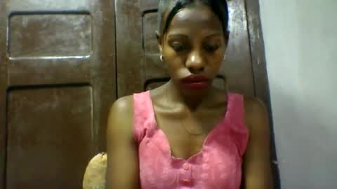 edwige770943 online show from May 6, 2026, 3:46 am