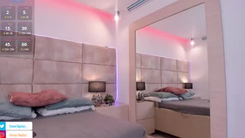 Eevee online show from November 3, 2025, 2:46 am