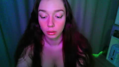 effie_balconii online show from November 15, 2025, 1:07 pm