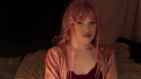 Effie Mur online show from January 8, 2025, 3:17 pm