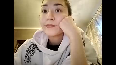 Effy online show from December 26, 2024, 11:21 am