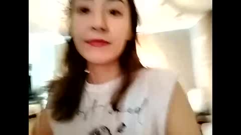 Effy online show from October 8, 2025, 9:40 am