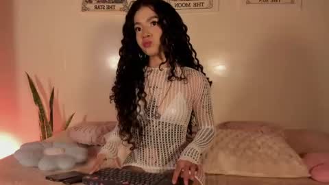 Snapshot of effy_cb chatting on July 30, 2026, 3:38 am effy online show from July 30, 2026, 3:38 am
