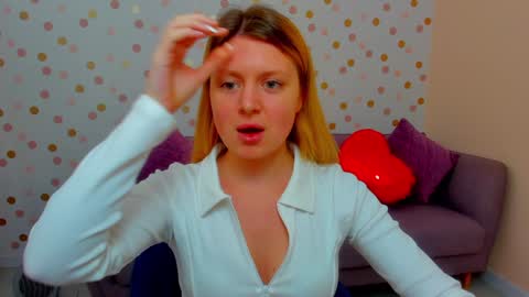 Effy online show from January 31, 2025, 9:48 am