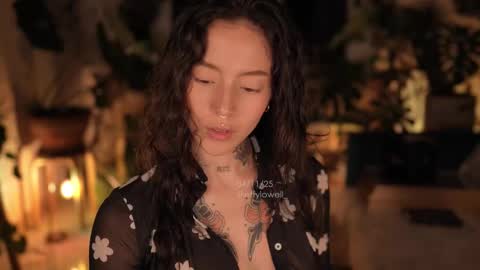 Effy online show from November 5, 2025, 12:32 am