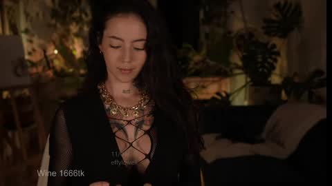 Effy online show from April 12, 2026, 1:43 am