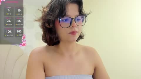  E F F Y  online show from December 26, 2024, 7:27 pm