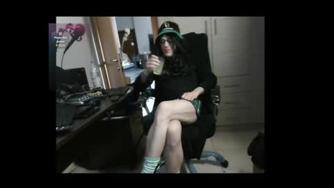 efi_crossou online show from March 19, 2026, 11:53 pm