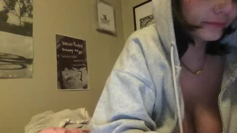 eggnog_and_booty online show from April 29, 2026, 11:55 pm