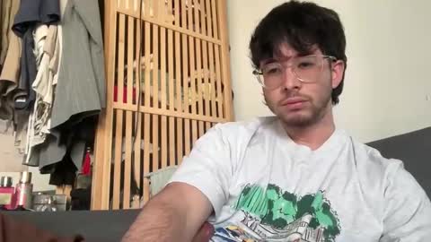 Snapshot of egmezz chatting on February 9, 2026, 2:54 pm egmezz online show from February 9, 2026, 2:54 pm