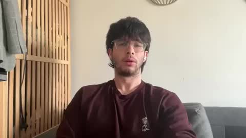 Snapshot of egmezz chatting on March 10, 2026, 10:31 am egmezz online show from March 10, 2026, 10:31 am