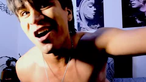 eiden_allenx1 online show from September 29, 2025, 3:06 pm