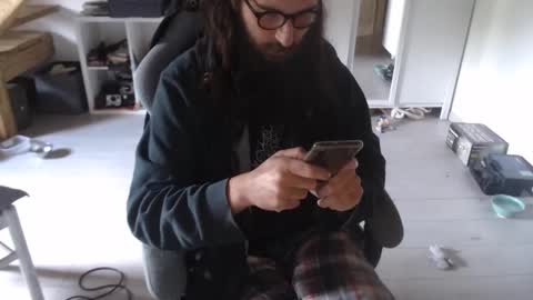 eighthundredeightyeight online show from April 21, 2026, 10:10 am