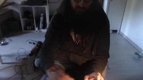 Snapshot of eighthundredeightyeight chatting on May 17, 2026, 8:34 am eighthundredeightyeight online show from May 17, 2026, 8:34 am