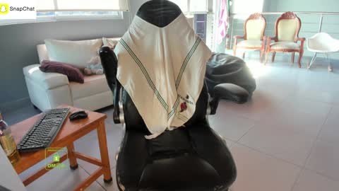 Eileen Rose Milf online show from February 26, 2025, 7:38 pm