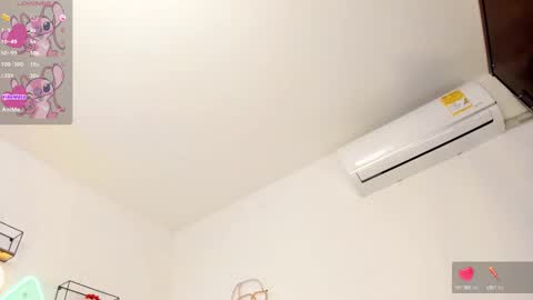 eileenn tanihara online show from January 26, 2025, 12:11 pm