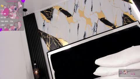 eileenn tanihara online show from February 9, 2025, 5:54 pm