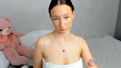 eileenmoores online show from April 30, 2026, 11:05 am