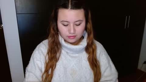 Snapshot of eimy_collin chatting on December 4, 2024, 7:17 am EIMY MODEL INDEPENDENT online show from December 4, 2024, 7:17 am