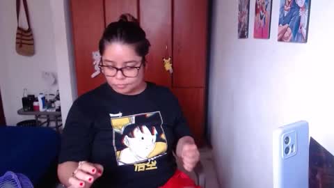 eimy_saenzz online show from January 6, 2026, 5:16 pm