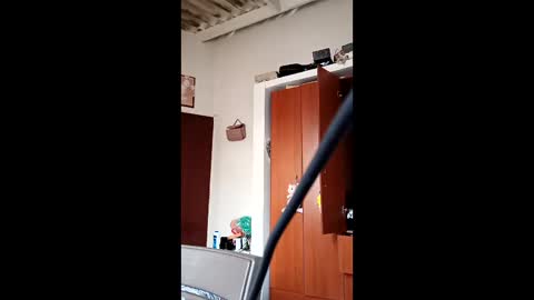 eimy_saenzz online show from April 21, 2026, 6:34 pm