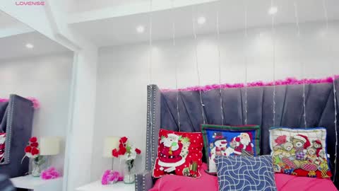 Eymmy online show from January 3, 2025, 3:38 am