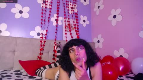 Eimyflorian online show from February 17, 2025, 5:43 pm