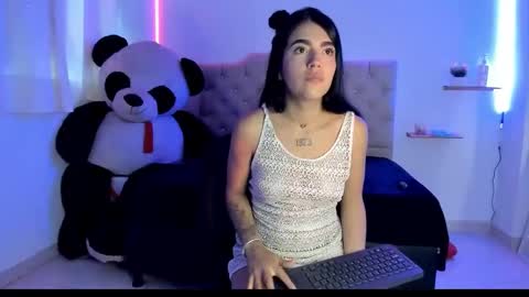 eimyy_rouse online show from February 13, 2026, 10:17 pm