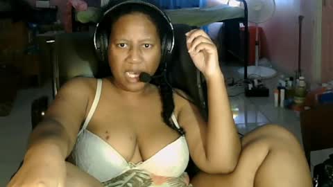 Eirondra Valeen online show from April 6, 2026, 4:32 am