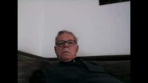 eisbaer1957 online show from December 25, 2024, 8:18 am