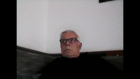 eisbaer1957 online show from November 16, 2025, 1:17 pm