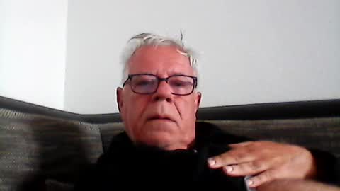 eisbaer1957 online show from July 4, 2026, 7:03 am