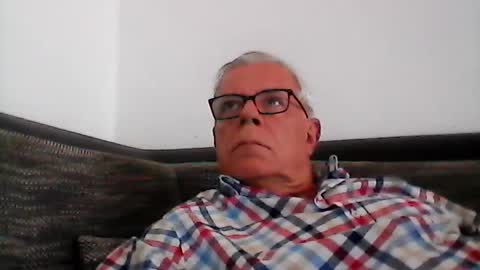 eisbaer1957 online show from July 7, 2026, 6:12 pm