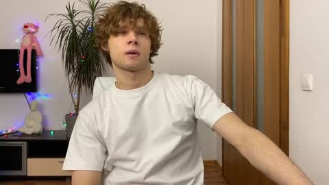 Eitan online show from December 22, 2024, 11:54 am