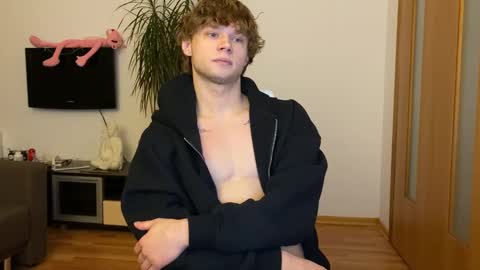 Eitan online show from January 6, 2025, 1:52 pm