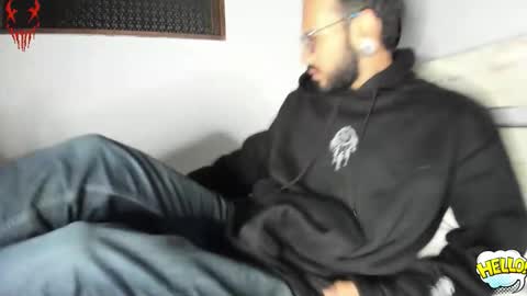 eithan_rune online show from January 12, 2026, 8:19 am