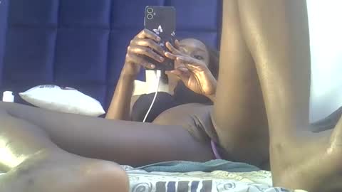 petite online show from October 14, 2025, 6:31 pm