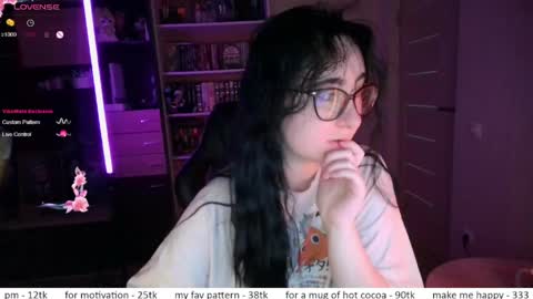 If you like it when I meow give me a thumbs up online show from April 27, 2026, 9:29 am