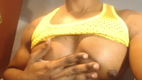 Snapshot of el_vecino_m chatting on January 14, 2026, 4:07 am el_vecino_m online show from January 14, 2026, 4:07 am