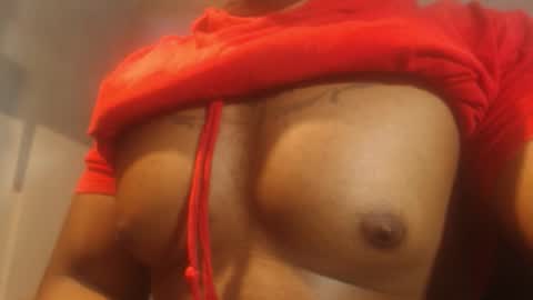 Snapshot of el_vecino_m chatting on February 14, 2026, 2:41 am el_vecino_m online show from February 14, 2026, 2:41 am