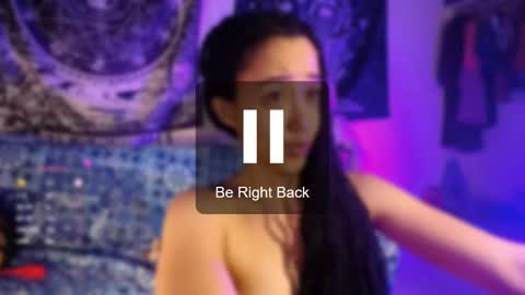 Ela  Help me reach 100 thumbs up online show from February 4, 2025, 1:27 pm